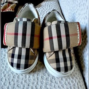 Burberry infant/ toddler Shoes